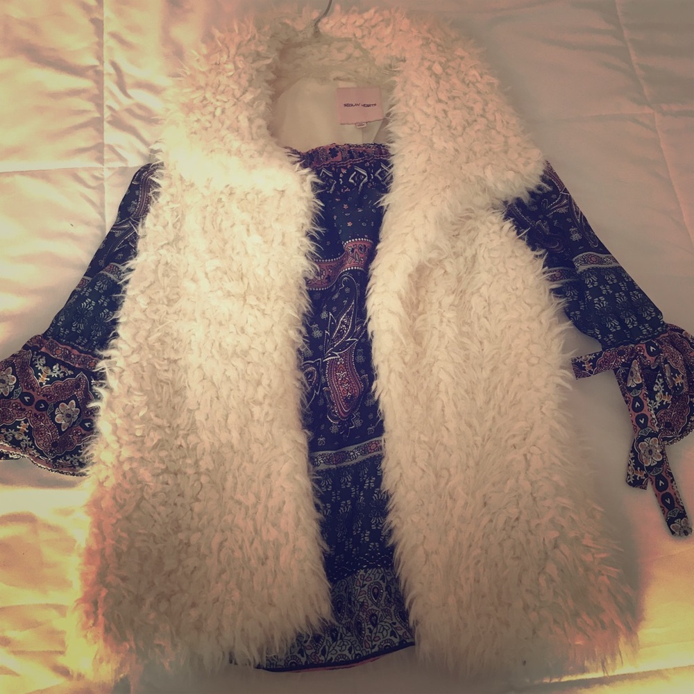 Fuzzy vest never worn!